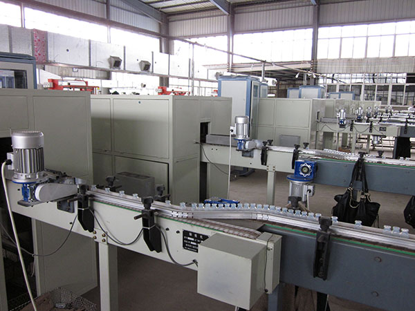 Automation of Glass Bottle and Jar Palletizing: 